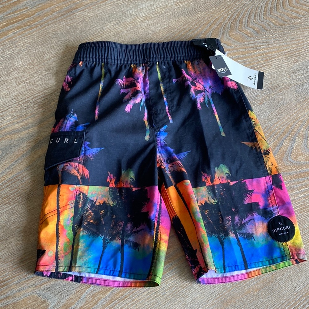 New rip curl boys swim trunks sz 4 tropical